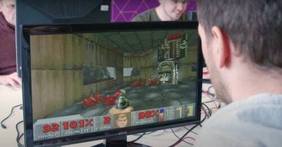 Modder fits multiplayer ‘Doom’ onto tiny $4 Raspberry Pi