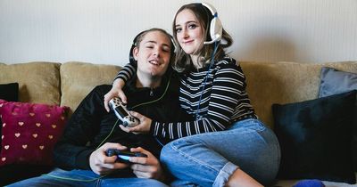 Leeds gamer falls in love with woman living 300 miles away who he met playing Call Of Duty