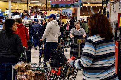 California grocery workers vote on strike authorization