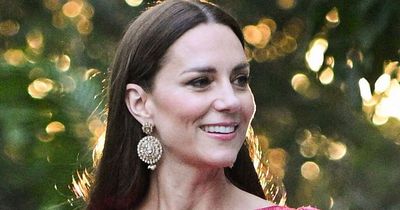 Kate Middleton stuns in hot pink gown in her first glam look of Caribbean tour