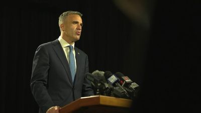 SA Premier says COVID-19 case numbers to jump in a 'significant way' with elective surgeries already cancelled