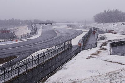 Snow cuts short opening day of Fuji Super Formula test