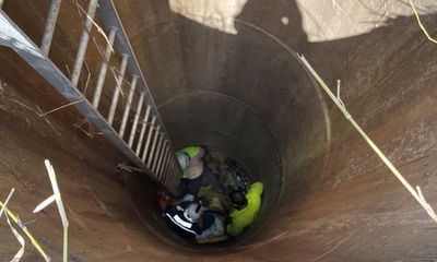 Teenager rescued after falling eight metres down stormwater drain in Strathpine, north of Brisbane
