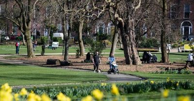 Met Eireann Ireland weather forecast mini heatwave set to continue as temperatures reach high teens