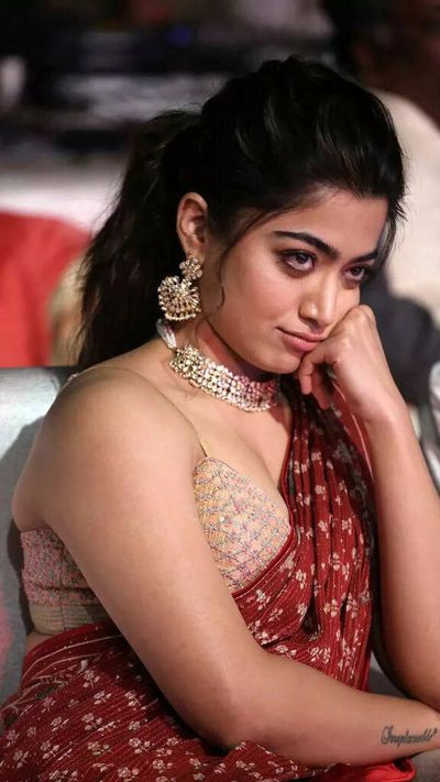 You can't miss these quirky expressions of Rashmika Mandanna