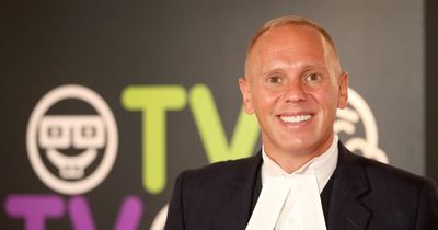 Judge Robert Rinder rescues 52 orphans from Ukraine and flies them to safety