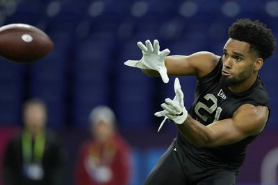 Eagles land a DE, WR and dynamic LB in Mel Kiper’s latest mock draft