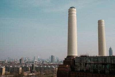Battersea Power Station’s ‘Great Glass Elevator’: Sunny start for power station’s 109-metre lift