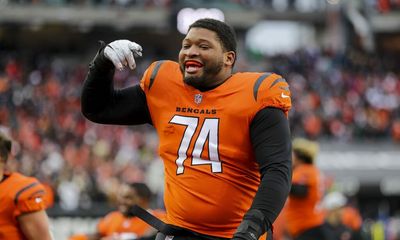 It took under 1 hour for the Bengals to re-sign and waive offensive lineman Fred Johnson