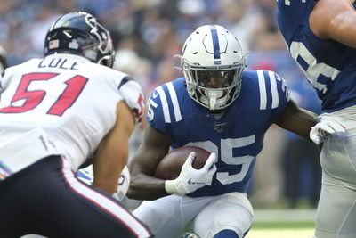 Texans work out RB Marlon Mack