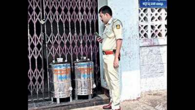 Karnataka: In 24 hours, stolen hundis returned