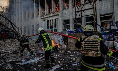 150,000 people stuck in besieged city of Chernihiv – as it happened