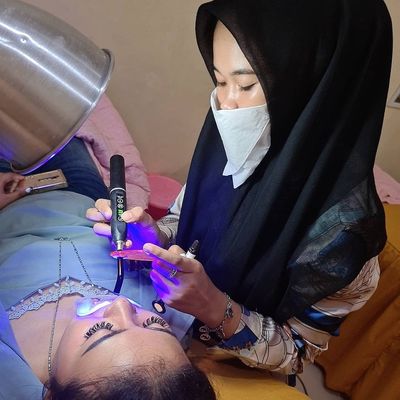 Crooked business: Indonesia’s amateur dentists ply dubious trade