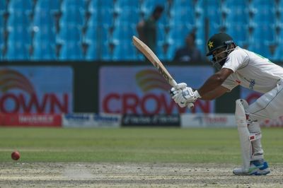 Shafique, Azhar hit fifties as Pakistan move on to 159-1 at lunch