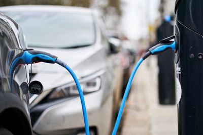 Drivers must have ‘right to charge’ in switch to EVs, says car industry body