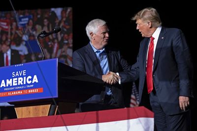 Trump rescinds Mo Brooks endorsement after he stops peddling Big Lie