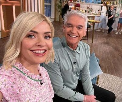 Holly Willoughby’s emotional This Morning reunion with Phillip Schofield after Covid battle