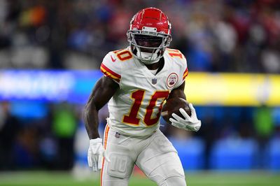 Updated list of Dolphins’ 2022 draft picks after trading for Tyreek Hill