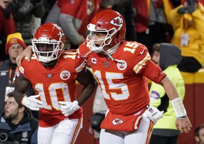 The Chiefs had to trade Tyreek Hill to the Dolphins and it’s all DeAndre Hopkins’ fault