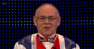 The Chase's Paul Sinha throws shade at contestant's 'splendid' outfit which fans love