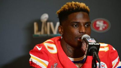 Tyreek Hill Tweet From Earlier This Month Resurfaces After Trade to Dolphins