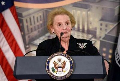 Madeleine Albright: First female US secretary of state dies of cancer age 84