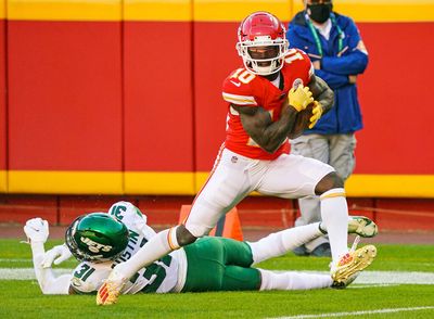 Jets offer to Chiefs for WR Tyreek Hill didn’t include a first-round draft pick