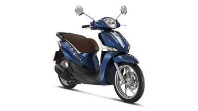 Piaggio Honors Italian Chocolate With Liberty 125 Baci Perugina