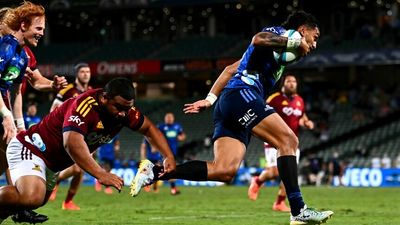 Super Rugby Pacific on tenterhooks as New Zealand teams navigate COVID-19 outbreaks