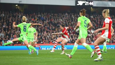 Lotte Wubben-Moy nets late equaliser for Arsenal in first leg against Wolfsburg