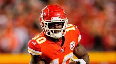 Tyreek Hill Thanks Chiefs Fans Following Dolphins Trade