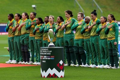 South Africa make World Cup semis after match washed out