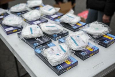 Experts: Deltacron is rare, similar to Omicron