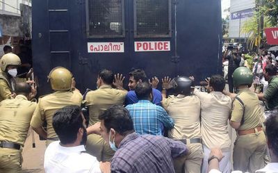 Police, Youth Congress activists clash on collectorate premises