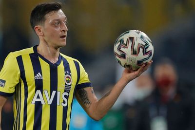Mesut Ozil: Fenerbahce exclude former Arsenal midfielder from first-team squad