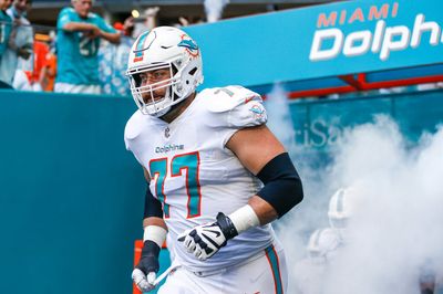 Dolphins to release Jesse Davis and Allen Hurns