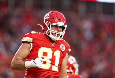 Chiefs to re-sign TE Blake Bell