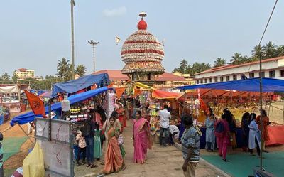 Street vendors’ federation opposes denial of permission to non-Hindus in temple fairs