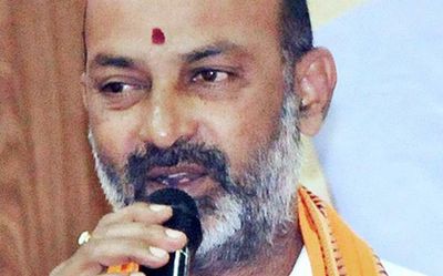 KCR spreading disinformation on paddy procurement: Bandi