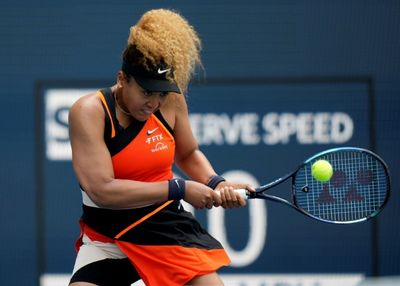 Osaka advances in Miami as Kerber downed