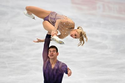 Knierim, Frazier end US pairs drought at worlds, Japan eye men's podium sweep
