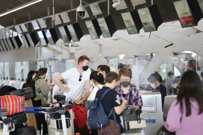 Travel rules eased if caseload decreases