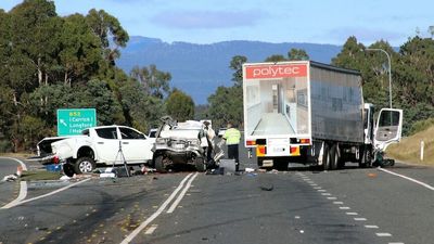 Motorcyclist killed on Bass Highway as truck ploughs into crash scene