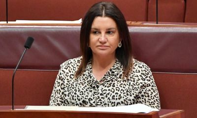 Nine-year wait for NZ refugee deal due to fears of snubbing US option, Jacqui Lambie and government say