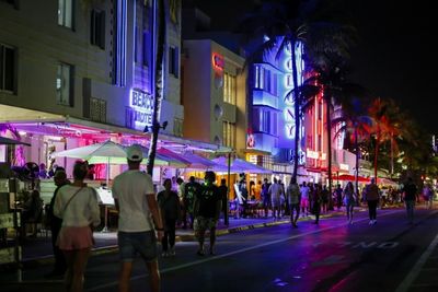 Miami Beach imposes spring break curfew after gun violence