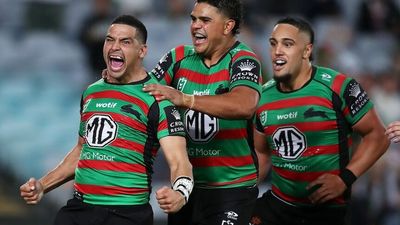 South Sydney and Latrell Mitchell bounce back with 28-16 victory over archrival Sydney Roosters