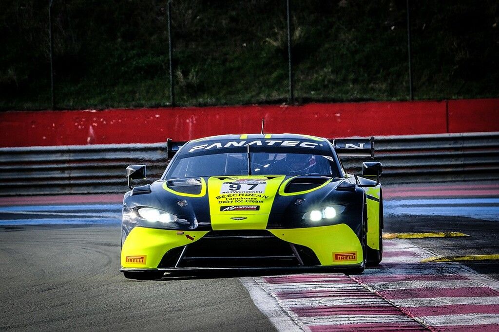 Aston Martin reveals all-factory GTWCE Endurance…