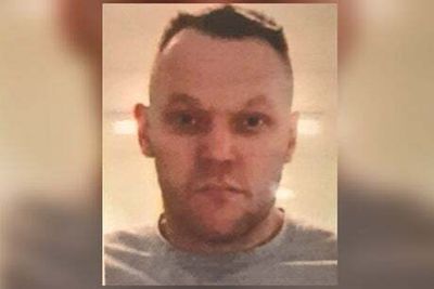 Police issue urgent warning after killer escapes from prison again