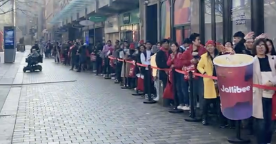 Huge queues for Jollibee opening in Glasgow as fans desperate to try Chickenjoy