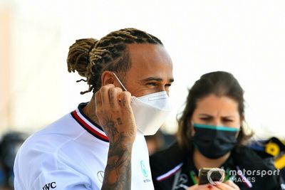 Hamilton 'not too stressed' by Mercedes' struggles with 2022 F1 car